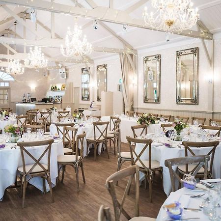 Ravenwood Hall Hotel Bury St. Edmunds Buitenkant foto
