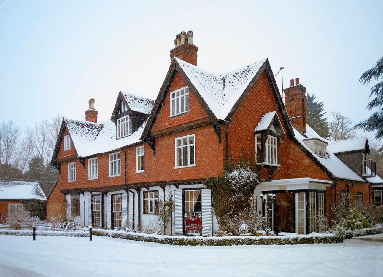 Ravenwood Hall Hotel Bury St. Edmunds Buitenkant foto