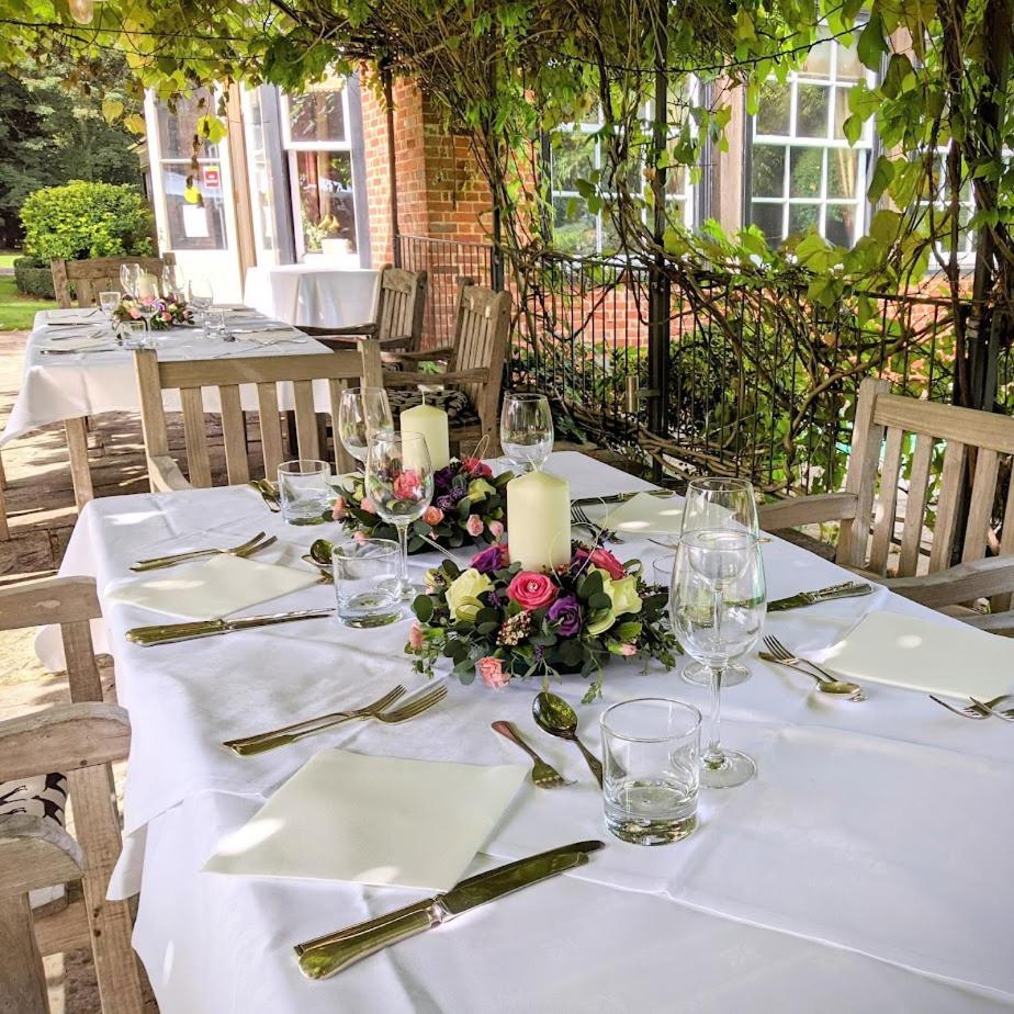 Ravenwood Hall Hotel Bury St. Edmunds Buitenkant foto