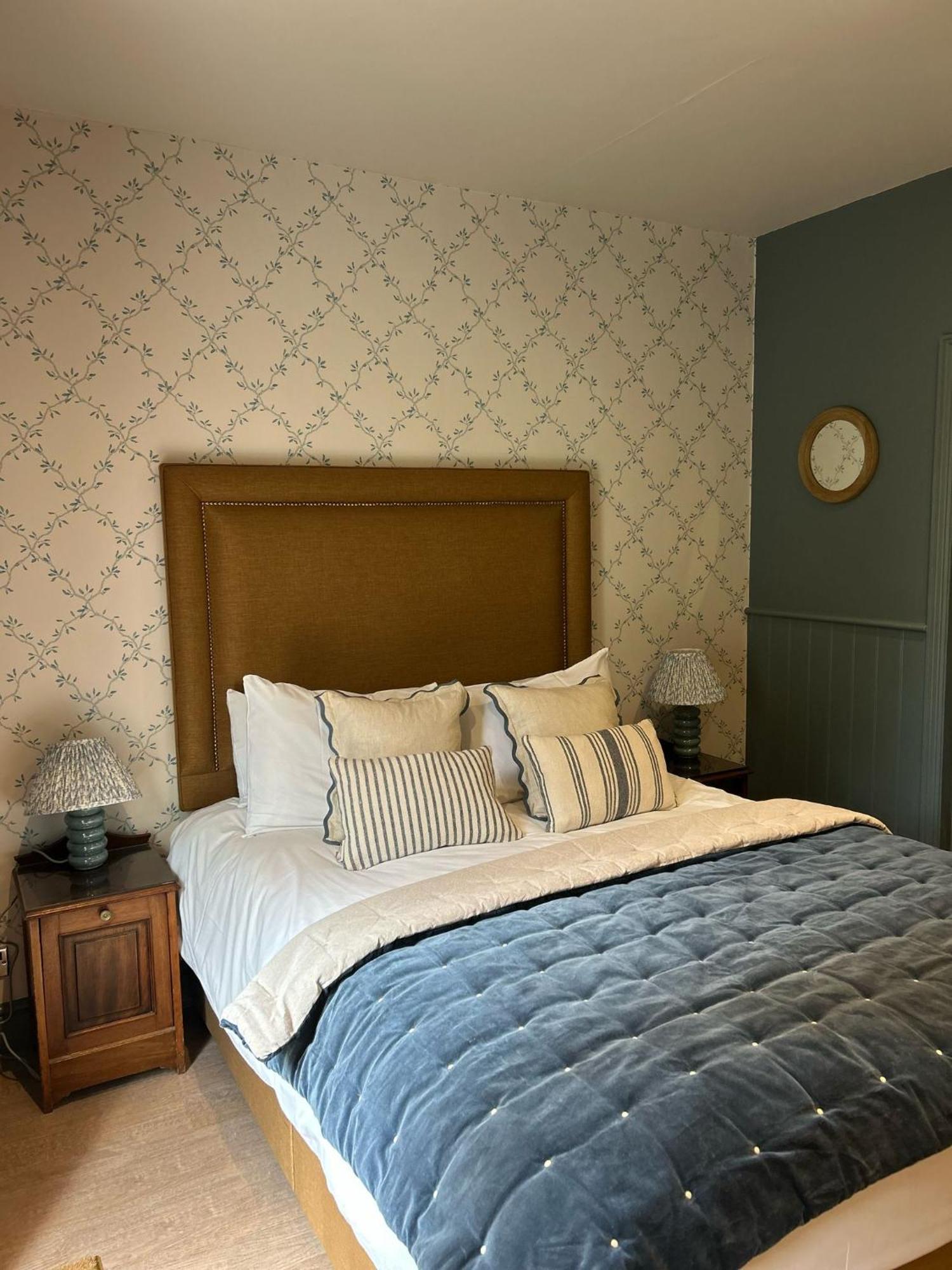 Ravenwood Hall Hotel Bury St. Edmunds Buitenkant foto