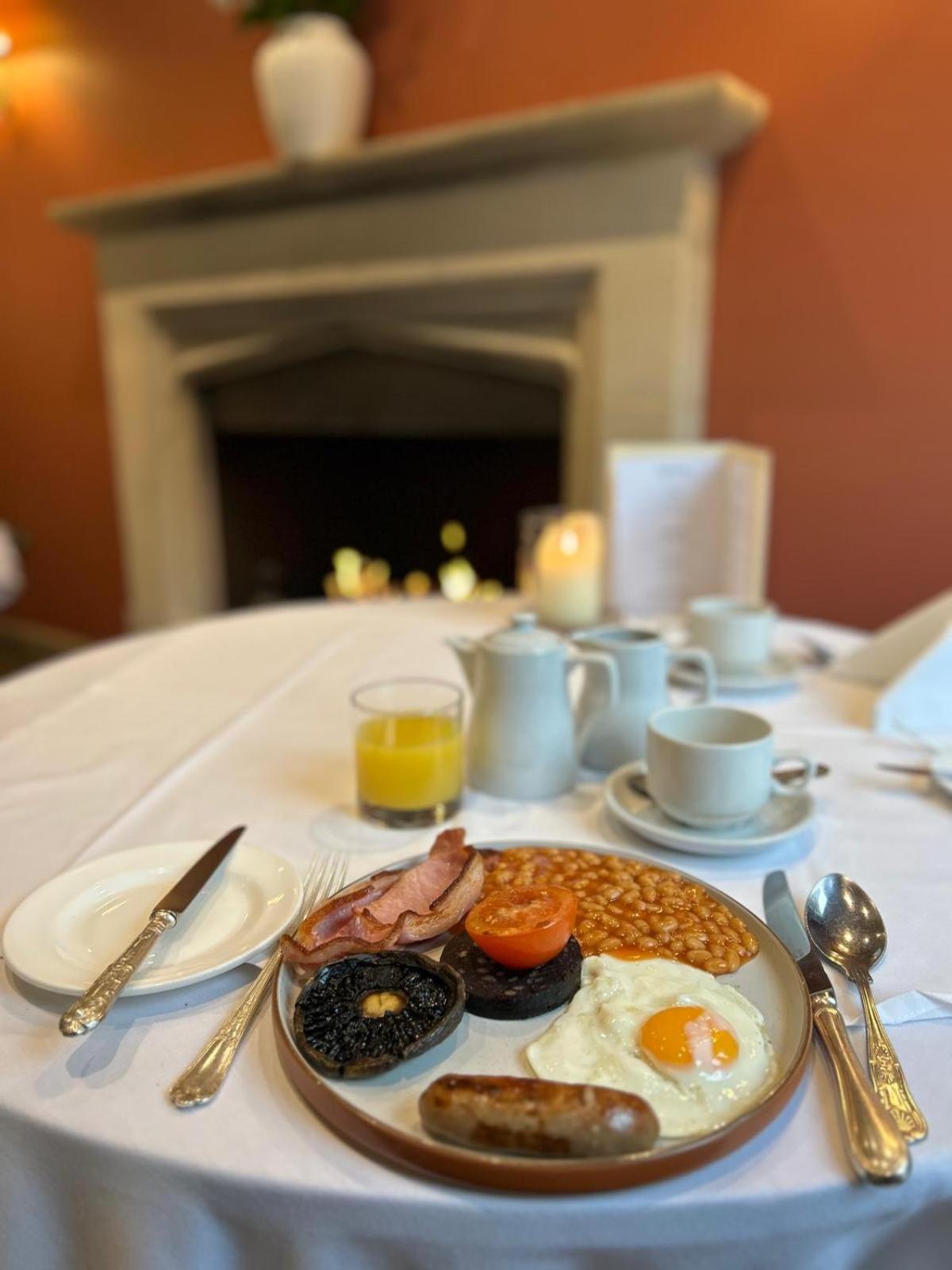 Ravenwood Hall Hotel Bury St. Edmunds Buitenkant foto